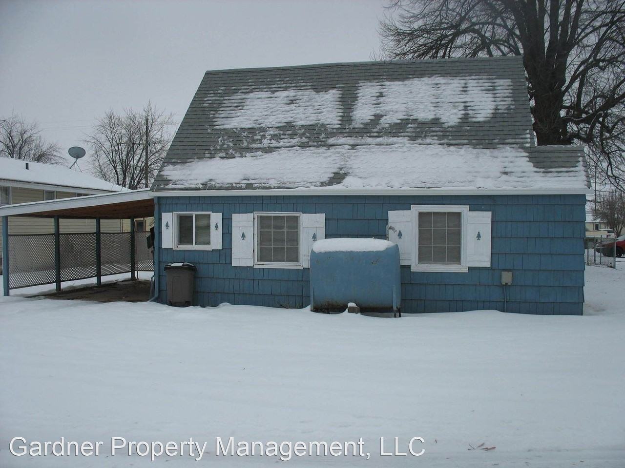 496 2nd St - Photo 2 of 10