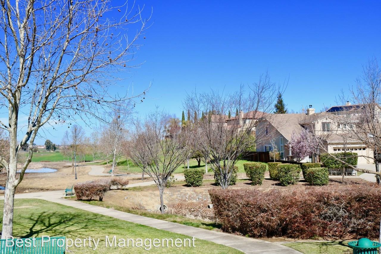 2617 Monroe Ct - Photo 3 of 27