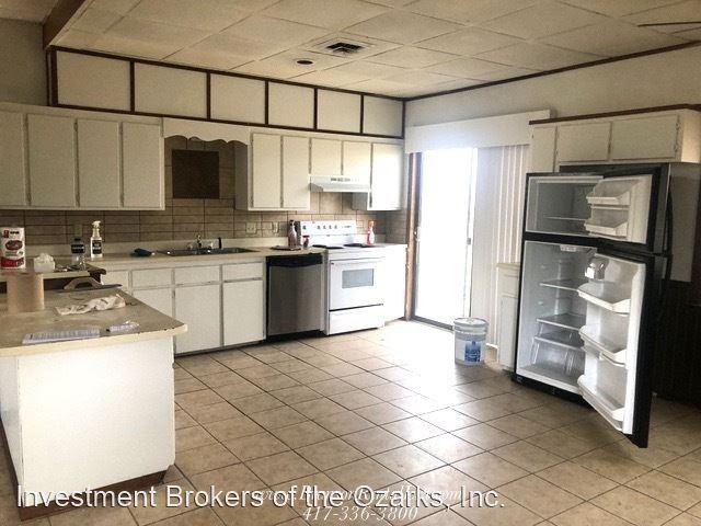 190 Mountainview Trl - Photo 2 of 8