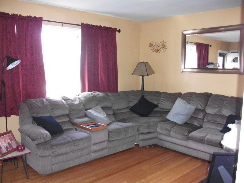 96 Stevens Ave - Photo 3 of 18