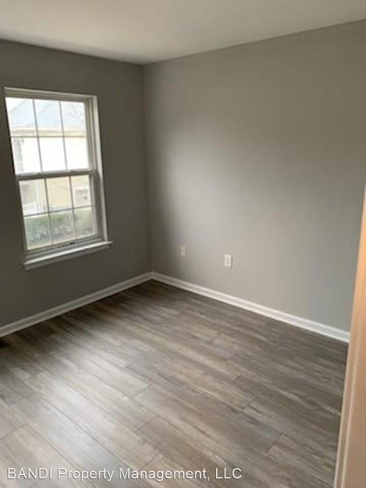 16 Sextant Dr - Photo 3 of 25