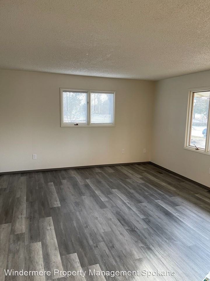 1307 E Hastings Rd - Photo 3 of 25