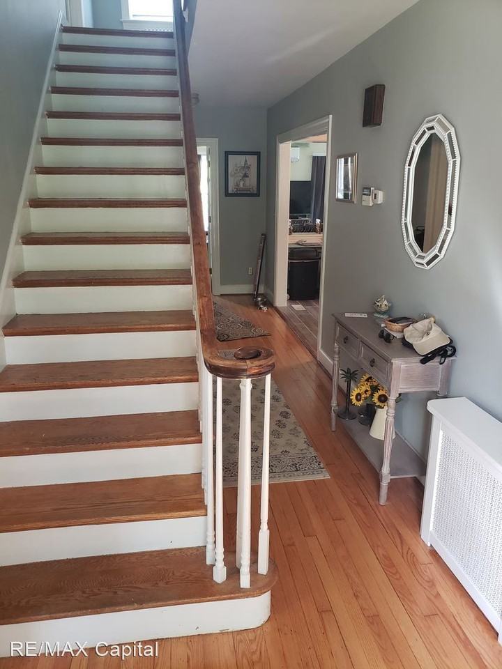 27 Holly Dr - Photo 2 of 22