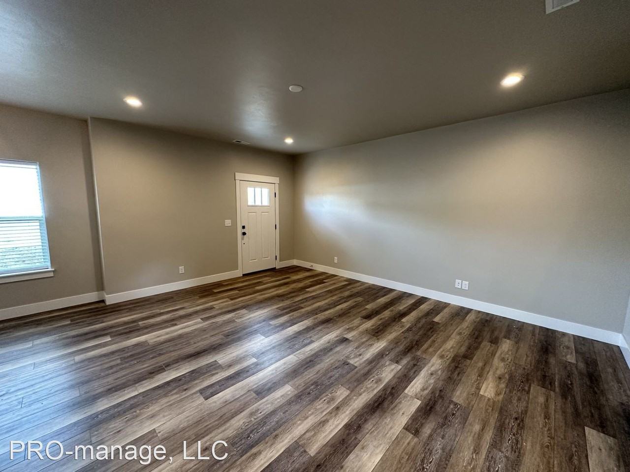 1381 Remington Trl - Photo 2 of 24