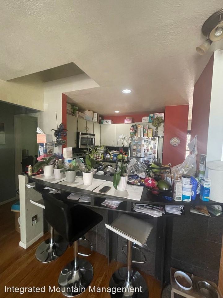 3730 Old Lodge Rd - Photo 2 of 12