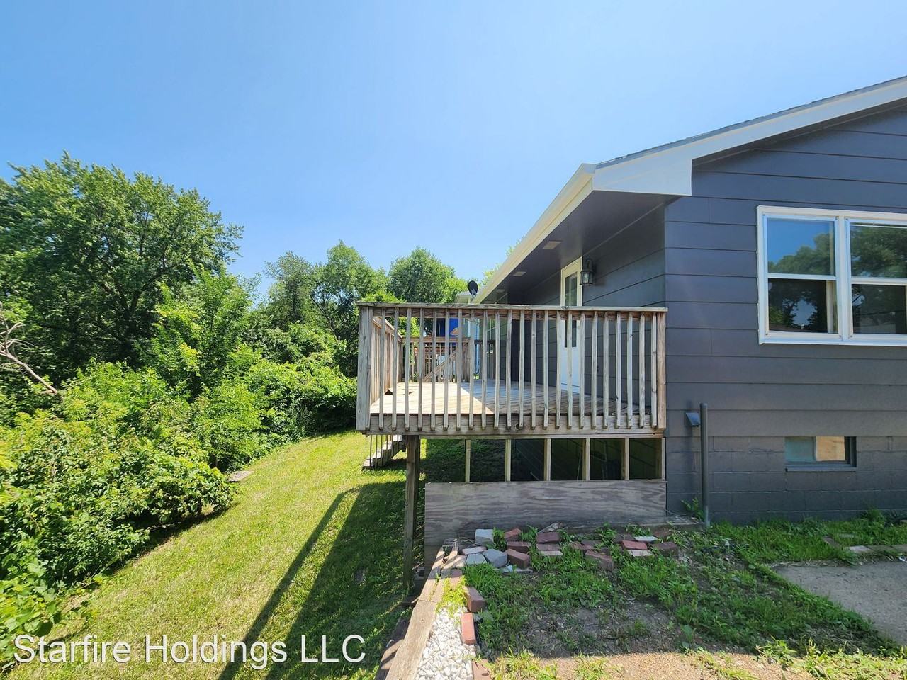 604 E Hackley Ave - Photo 2 of 11