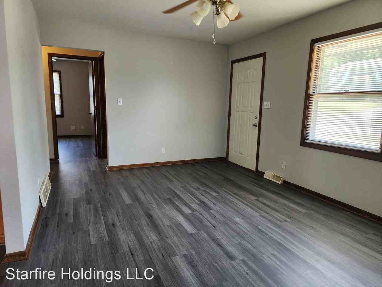 604 E Hackley Ave - Photo 3 of 11