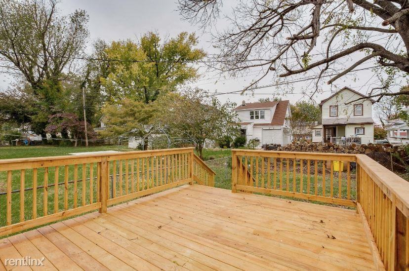 3318 Ingleside Ave - Photo 3 of 13