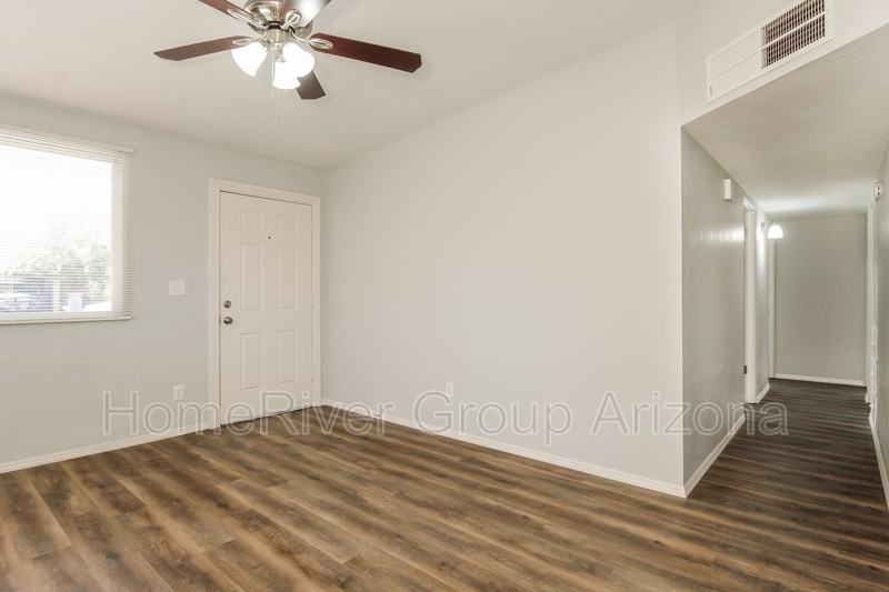 2738 W Heatherbrae Dr - Photo 2 of 17