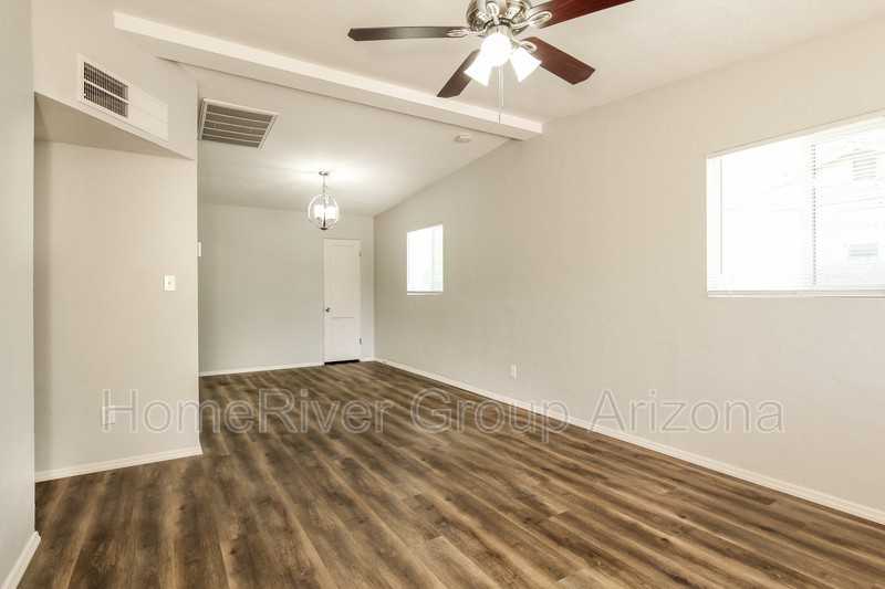 2738 W Heatherbrae Dr - Photo 3 of 17