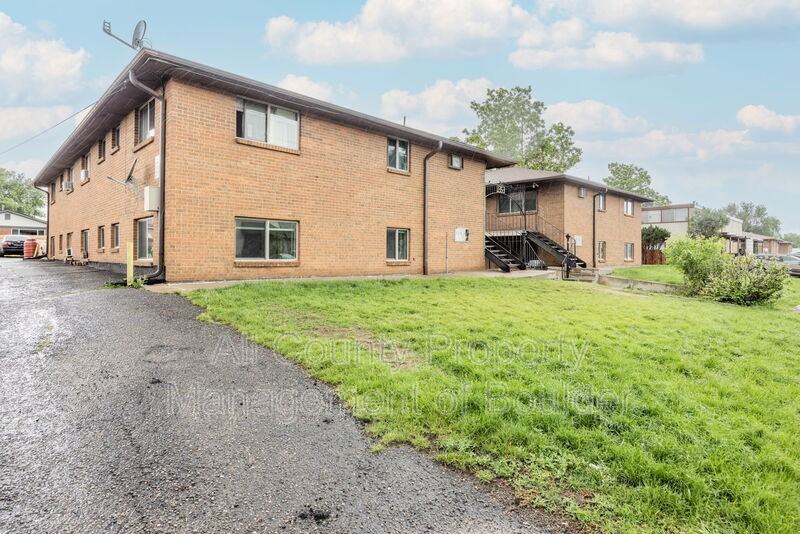 1353 Coffman St #1 - Photo 3 of 12