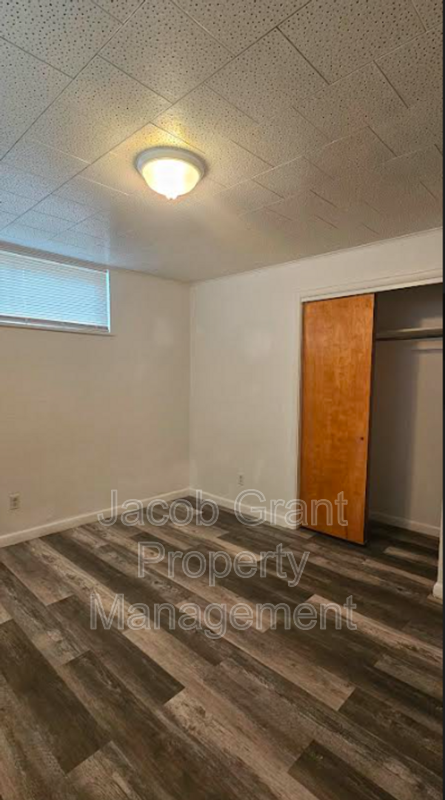 298 W 17th St #294 - Photo 7 of 11