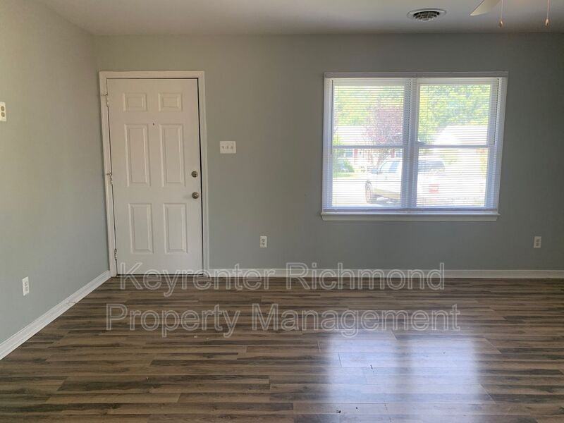 5121 Randall Ave - Photo 2 of 12