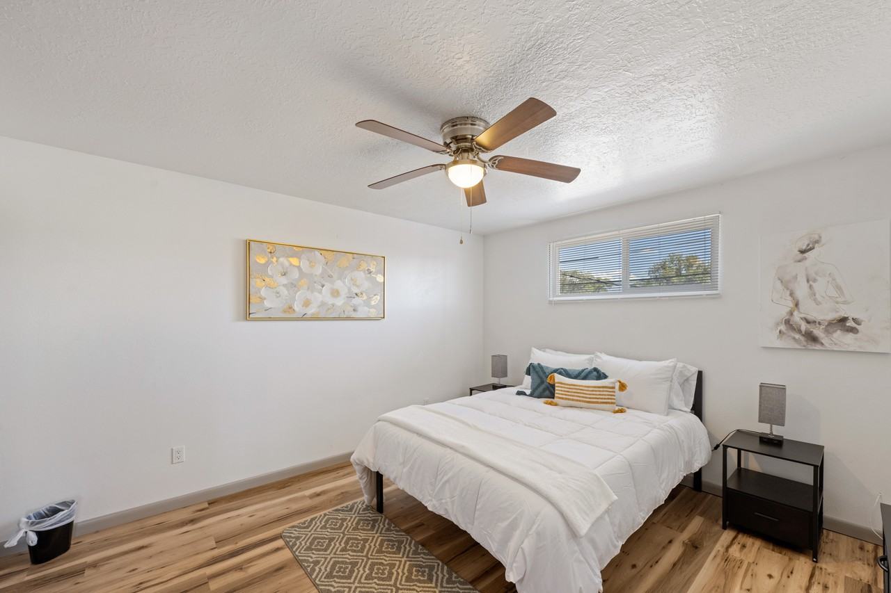 2612 Dakota St Ne - Photo 7 of 30