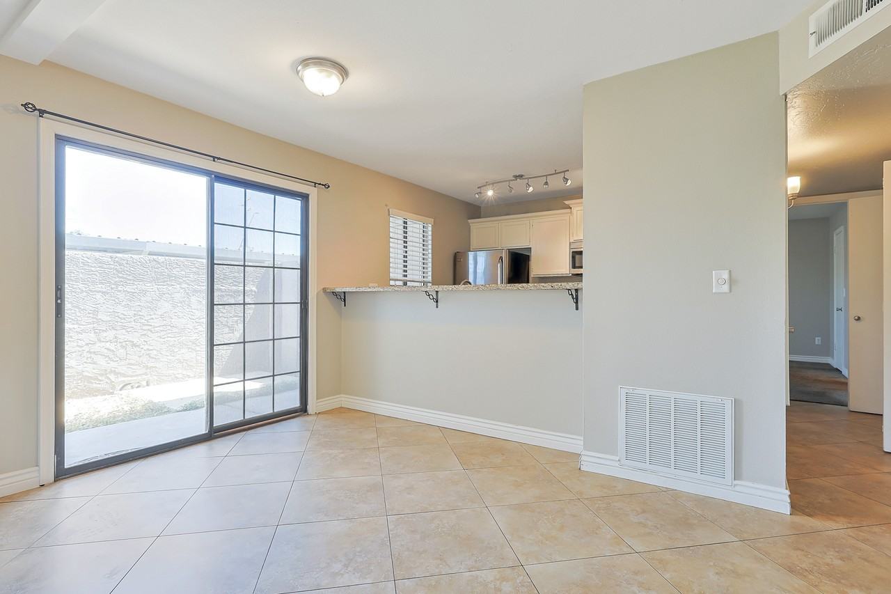 533 West Guadalupe Road #1004 - Photo 4 of 15