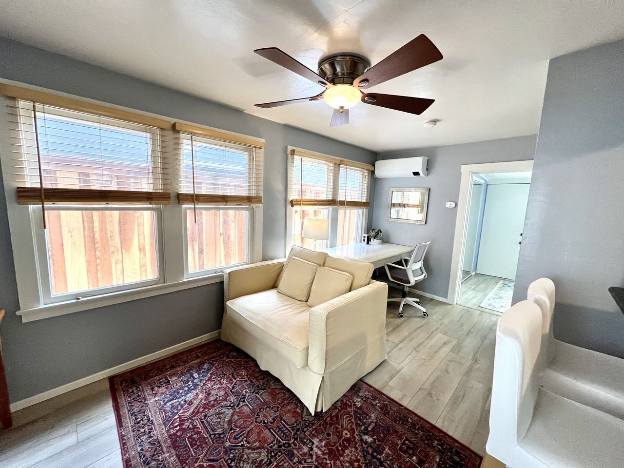 1259 N College Ave - Photo 3 of 14