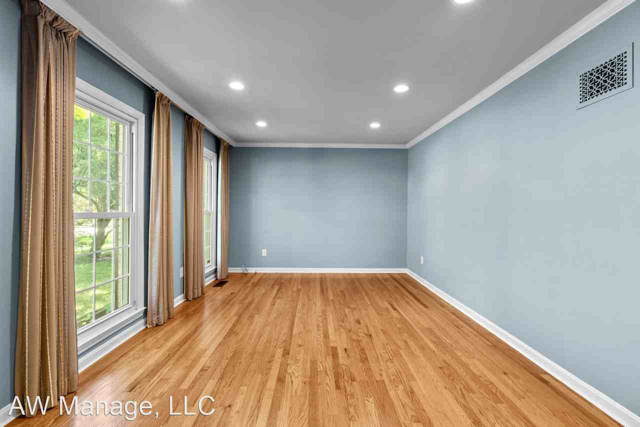 5 Leonard Ct - Photo 3 of 45