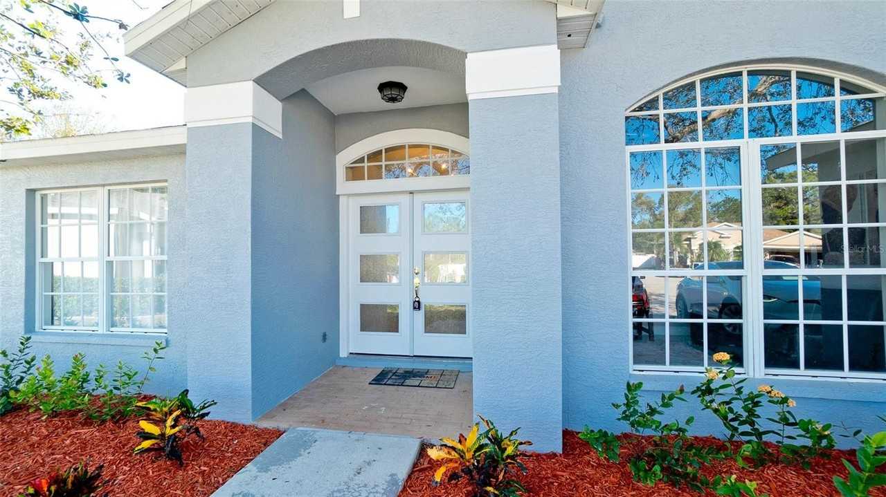 4836 Turtle Bay Ter - Photo 4 of 41