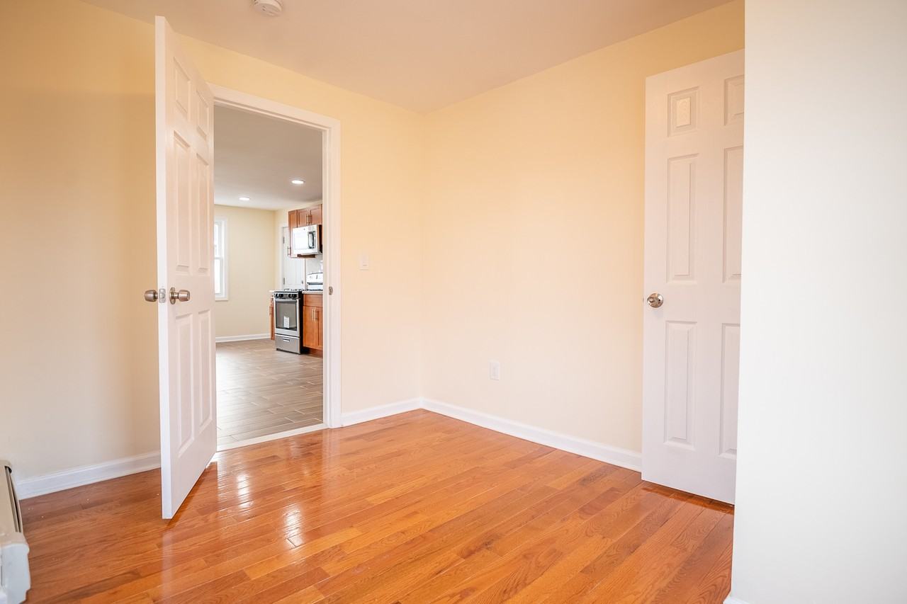 30 Elm Street #3 - Photo 5 of 10