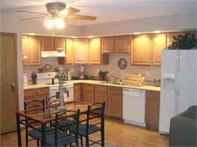 1027 Ridge St #1027 - Photo 2 of 8