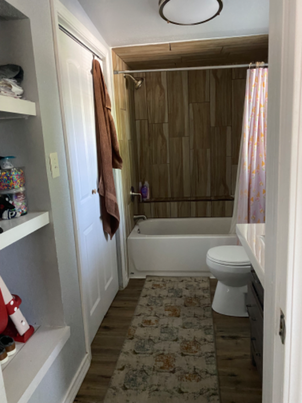 221 S Main St - Photo 7 of 10