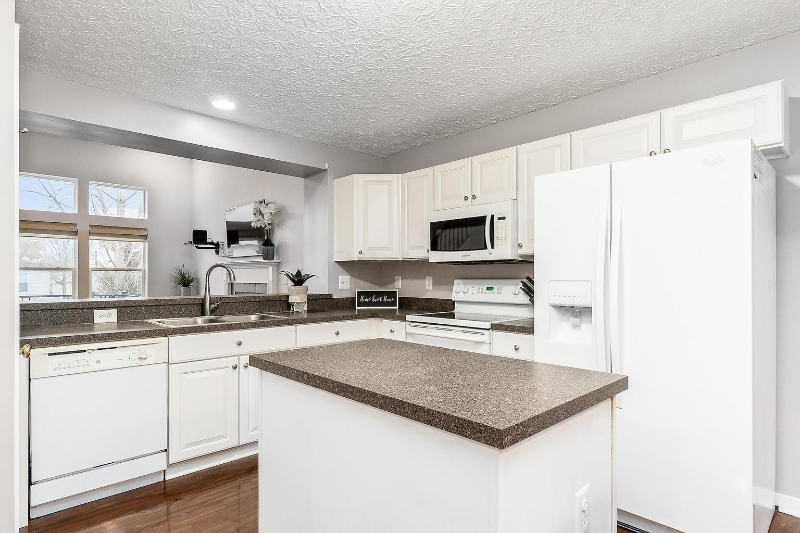 9204 Cambrian Commons Dr - Photo 2 of 20