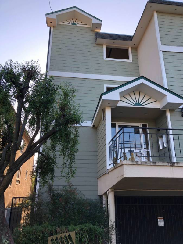 1405 Oak Grove Ave #207