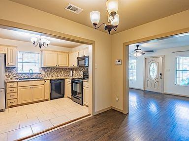 2706 Ivandell Ave #NA - Photo 2 of 11