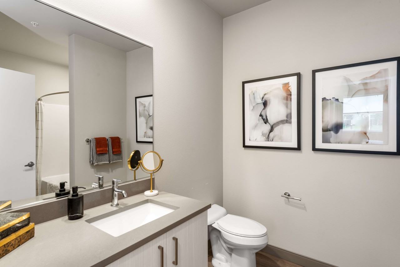 Zera At Reeds Crossing - Photo 5 of 37