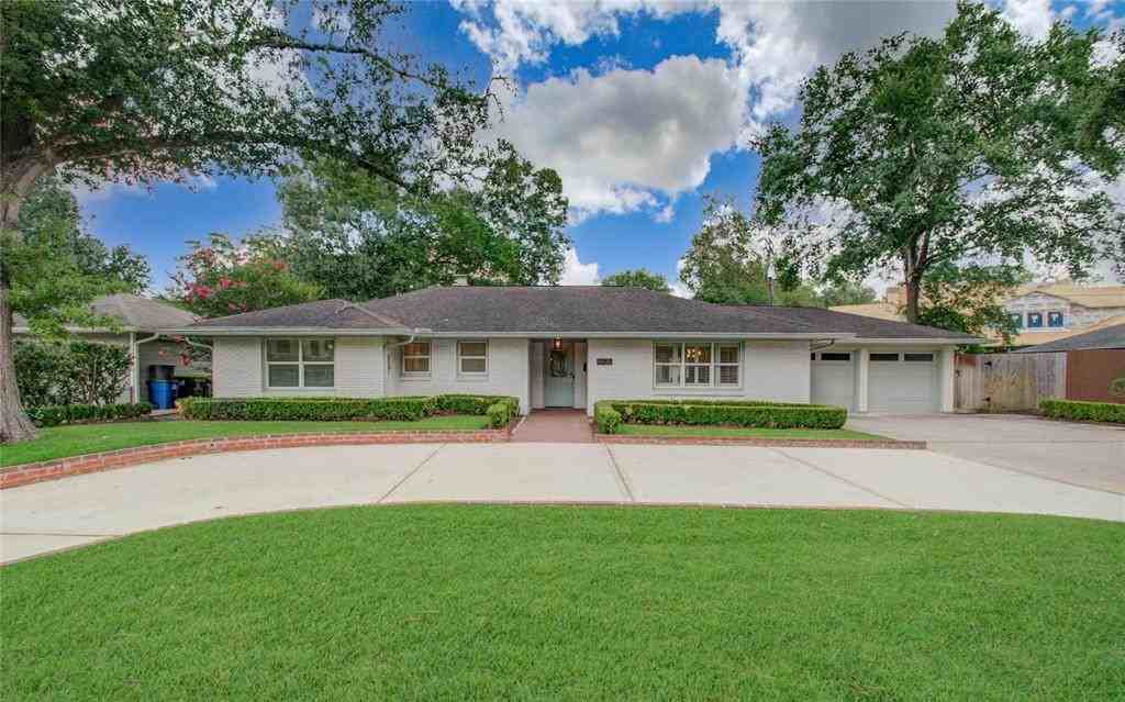 8435 Westview Dr - Photo 2 of 42