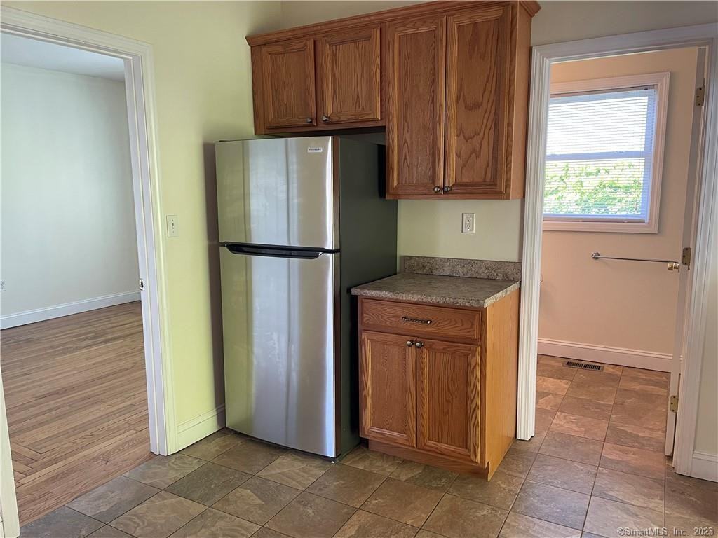 360 Burr St - Photo 3 of 14