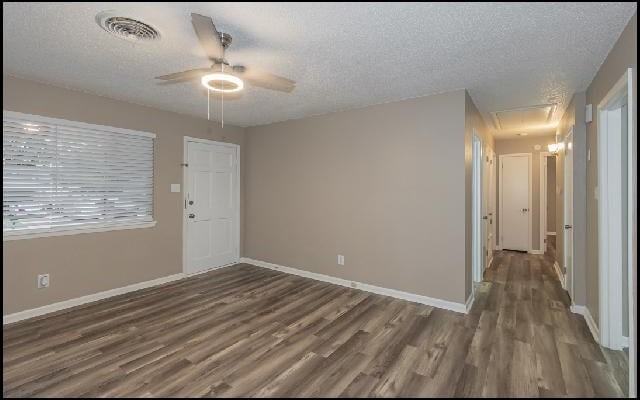 4716 Buckingham Pl - Photo 3 of 10