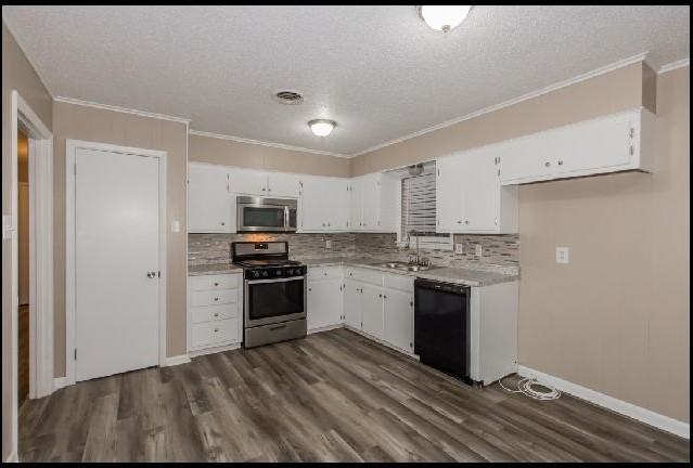 4716 Buckingham Pl - Photo 5 of 10