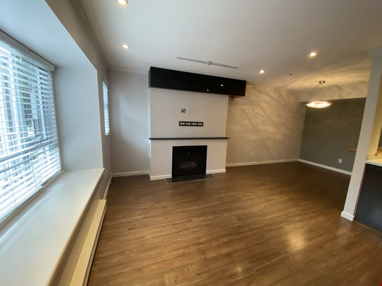 2883 East Kent Avenue North #3 - Photo 3 of 15