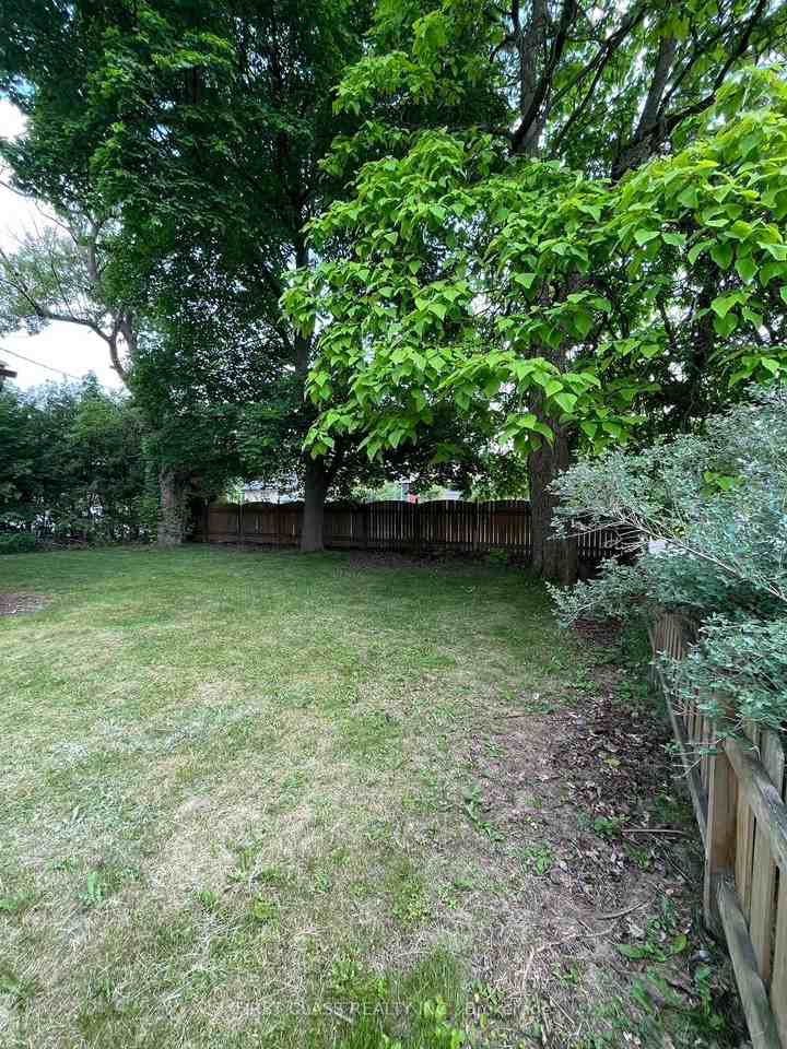 379 Paliser Crescent North #None - Photo 3 of 6