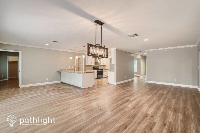 13308 Lake George Ln - Photo 2 of 12