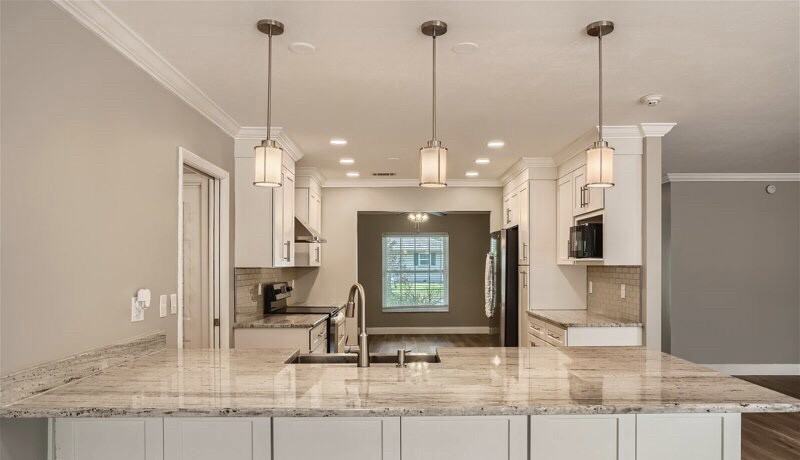 13308 Lake George Ln - Photo 3 of 12