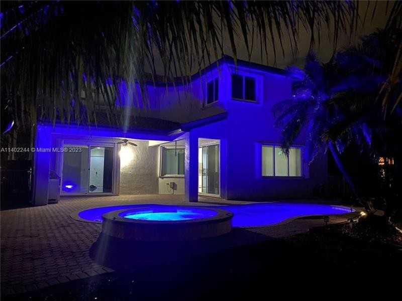 2101 Sw 176th Ave #2101 - Photo 3 of 16