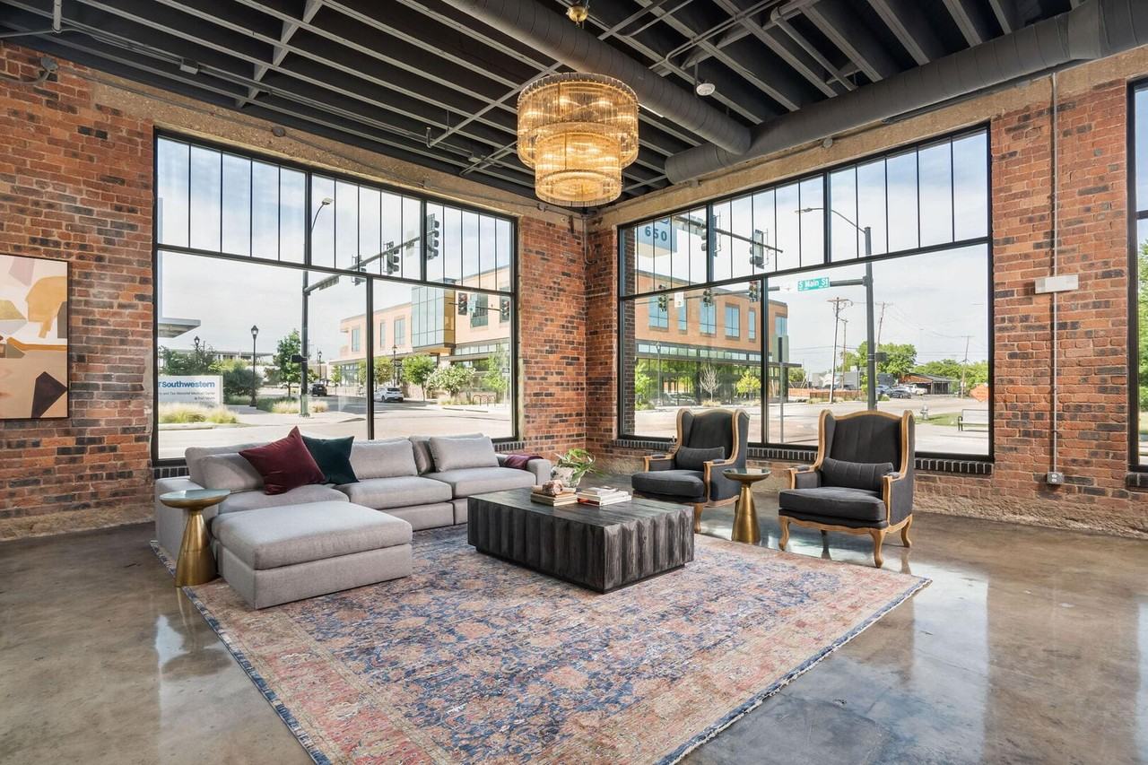 Bottle House on Main - Photo 2 of 35