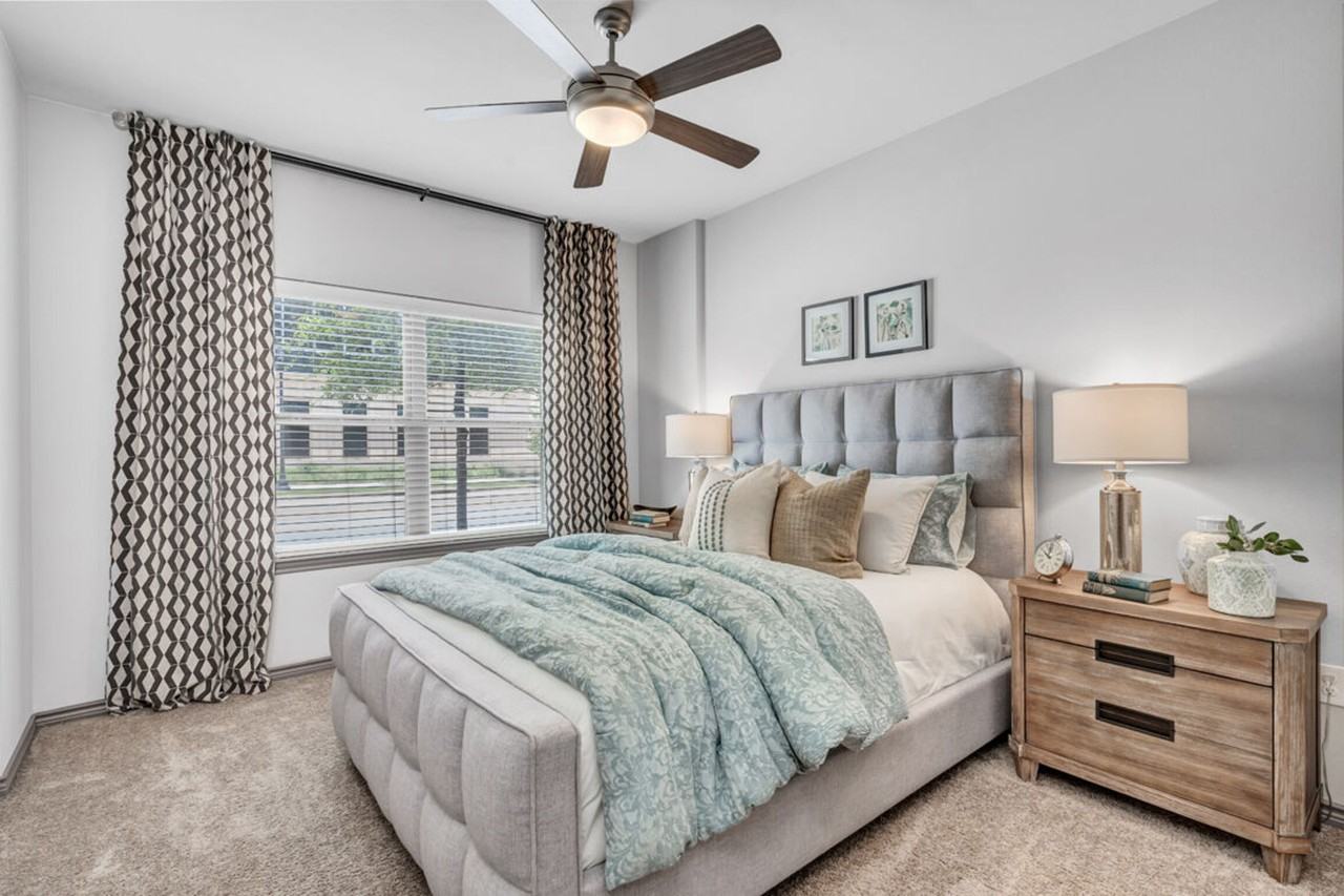 Bottle House on Main - Photo 5 of 35