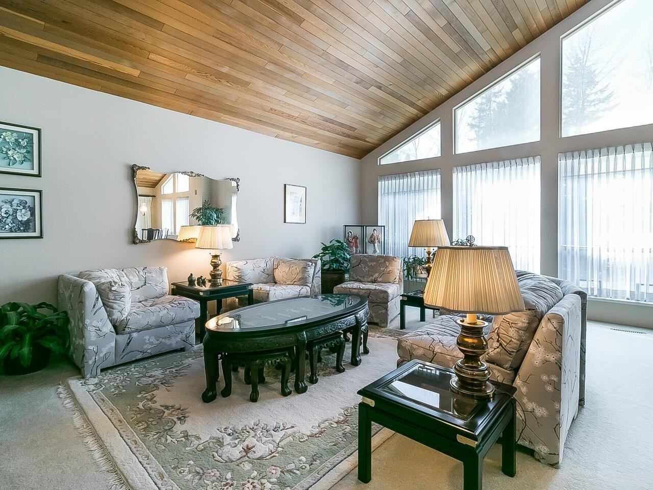 1023 Corona Crescent - Photo 3 of 29