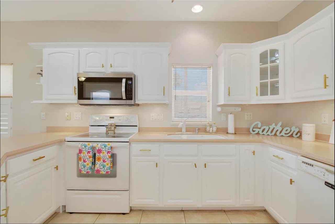 248 Nettles Blvd #NA - Photo 3 of 50