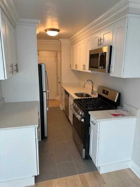 W 97th St #9H - Photo 2 of 8