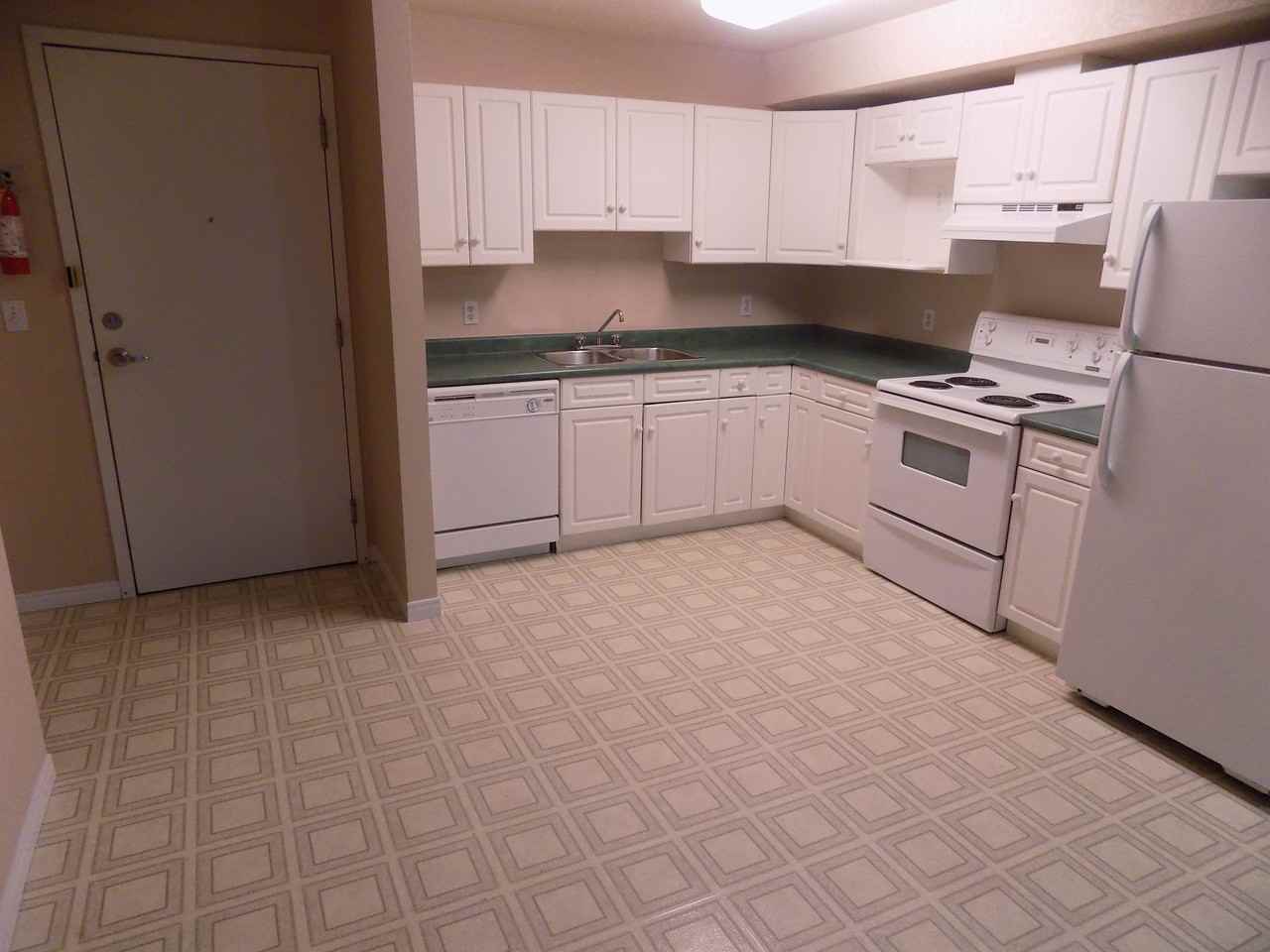 Niven Lake II Apartments - Photo 2 of 12