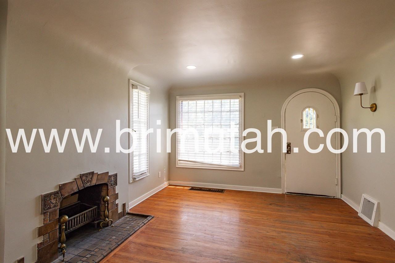 755 E Princeton Ave #755 - Photo 3 of 22