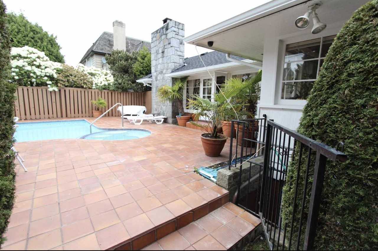 7249 Wiltshire St - Photo 3 of 9