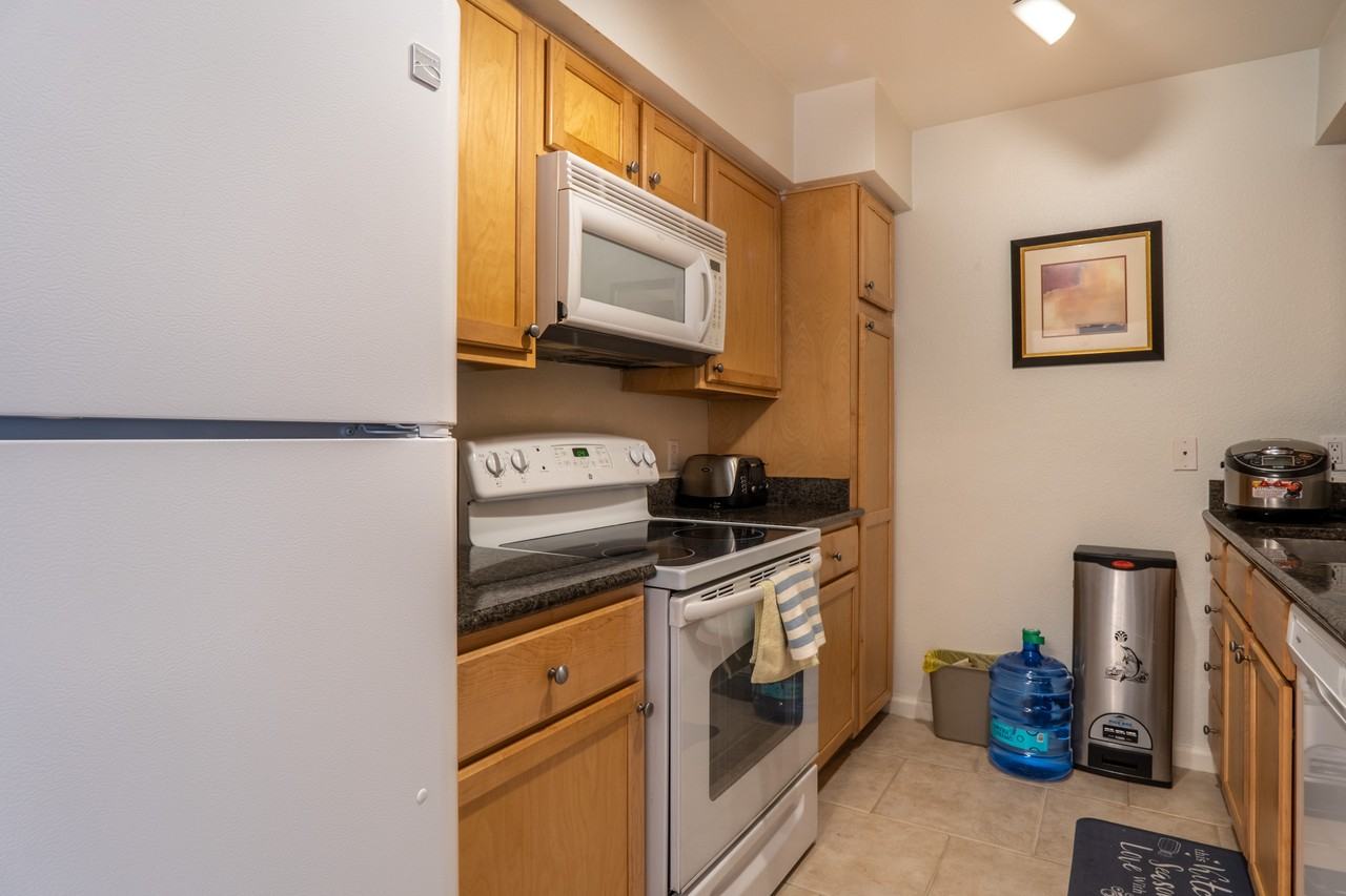2855 Geary Place 3215 - 1 #1 - Photo 5 of 27