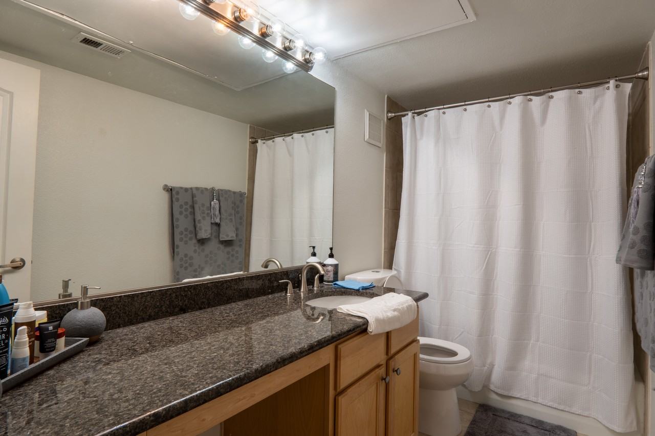 2855 Geary Place 3215 - 1 #1 - Photo 7 of 27