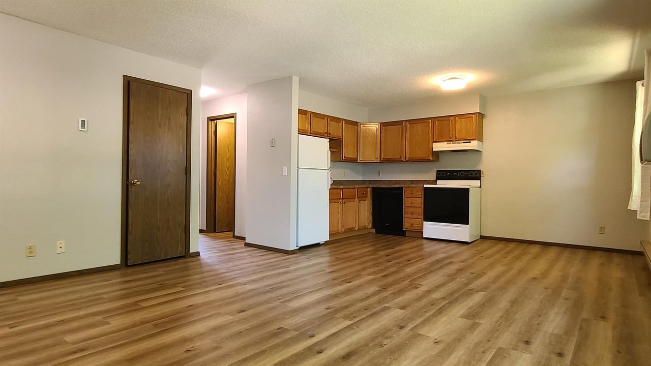 2855 Springreen Dr #4 - Photo 2 of 9