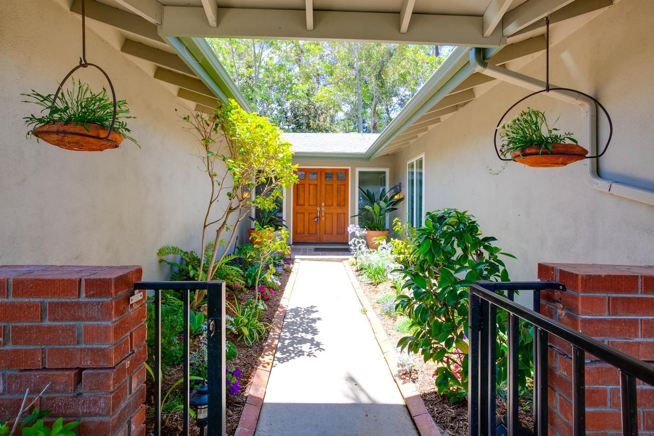 14138 Mango Dr #1 - Photo 3 of 26